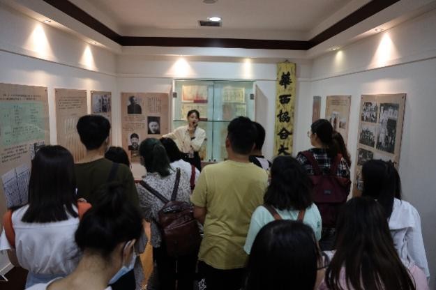 连年学科排全国第一！来看看5657威尼斯华西护理学人才培养模式